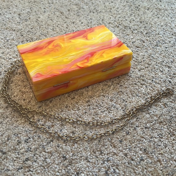 Box purse - Picture 3 of 5